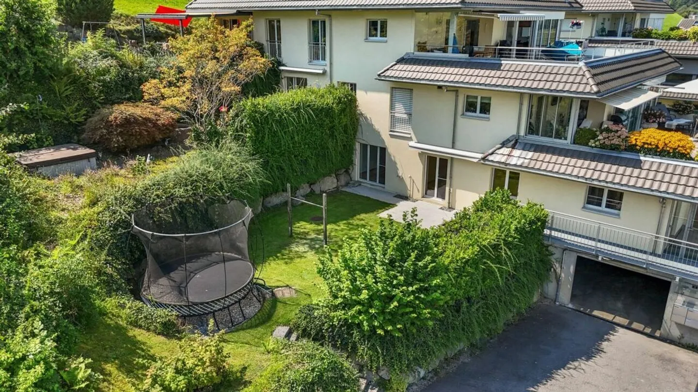 Appartamento in terrazza di 5 1/2 stanze con vista attraente - Foto 3 di 20