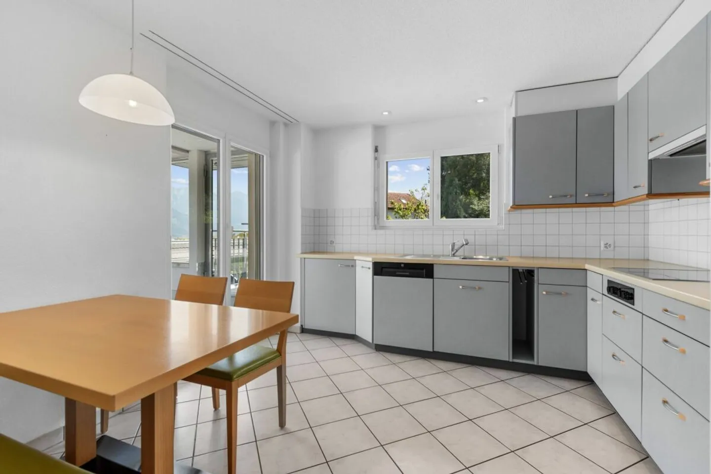 Appartamento in terrazza di 5 1/2 stanze con vista attraente - Foto 4 di 20