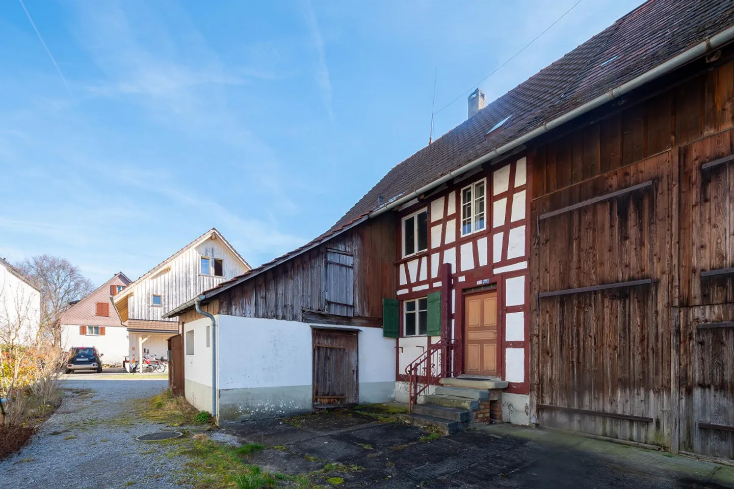 Grande terreno in una posizione centrale - Foto 7 di 14