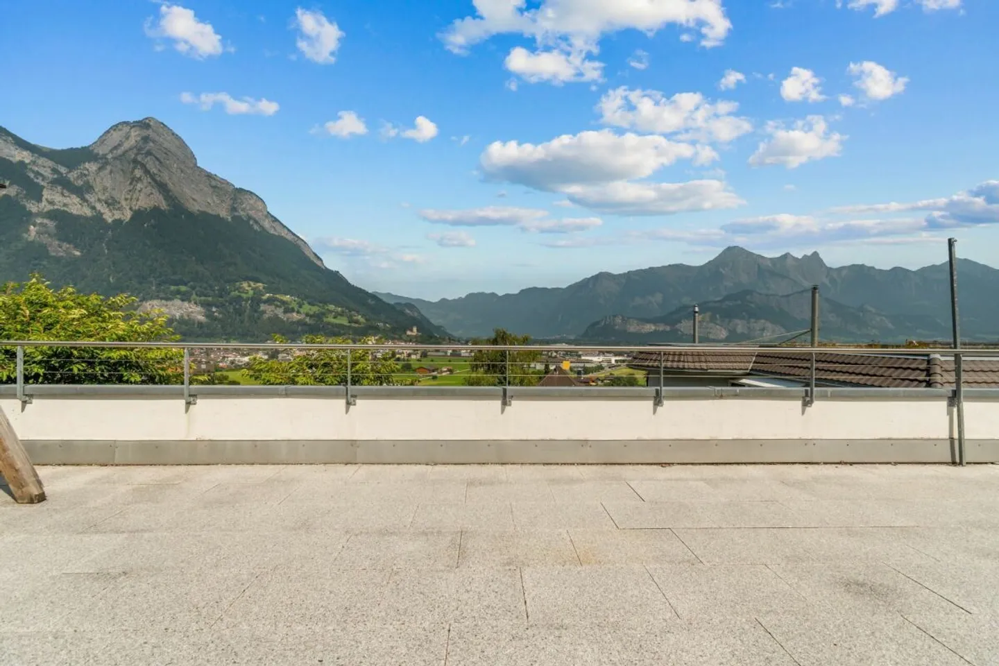 Appartamento in terrazza di 5 1/2 stanze con vista attraente - Foto 8 di 20