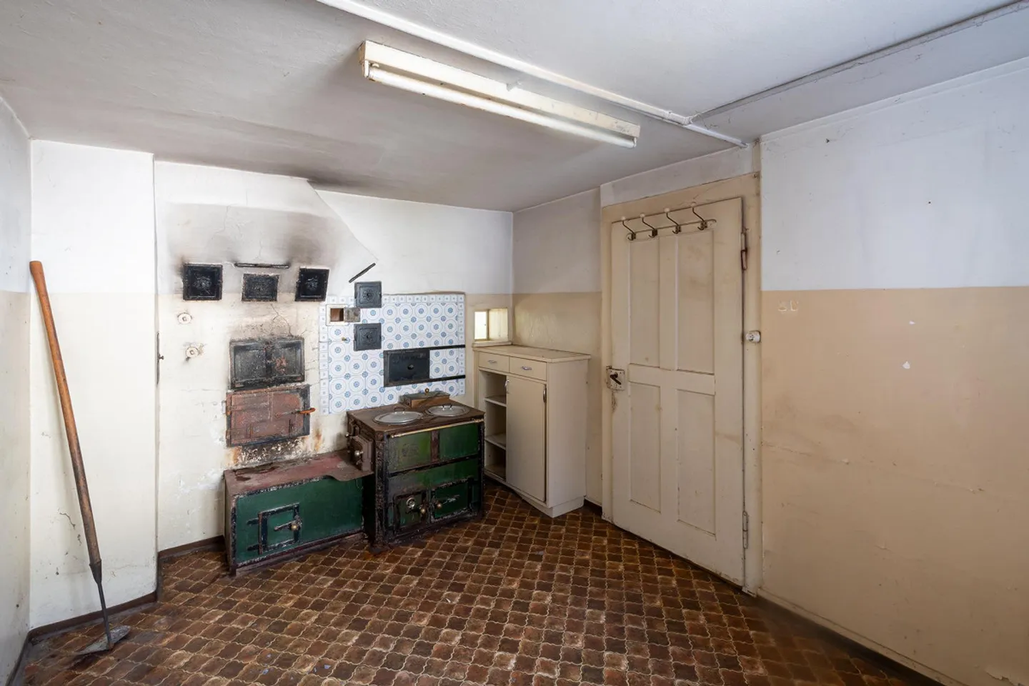 Grande terreno in una posizione centrale - Foto 12 di 14