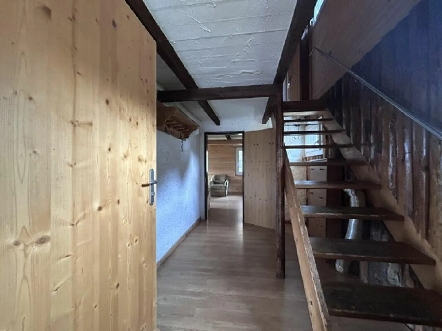 ZU VERMIETEN CHARAKTERISTISCHES RUSTIKAL / CHALET IN NANTE - ALTA LEVENTINA - Foto 2 von 13