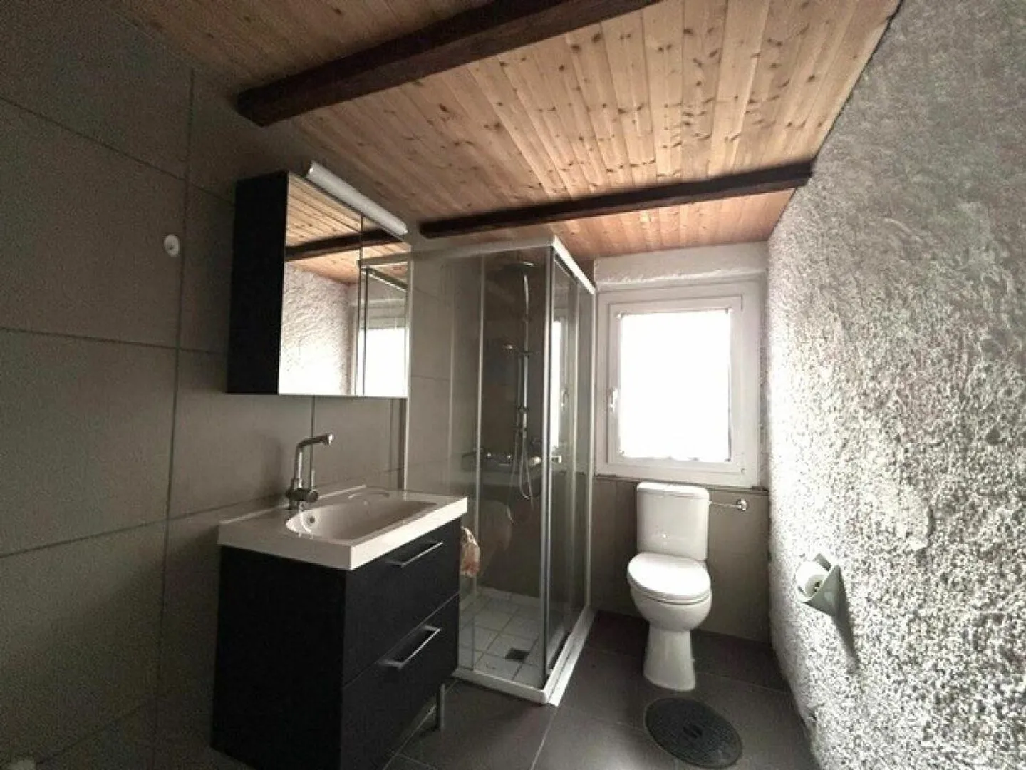 ZU VERMIETEN CHARAKTERISTISCHES RUSTIKAL / CHALET IN NANTE - ALTA LEVENTINA - Foto 12 von 13