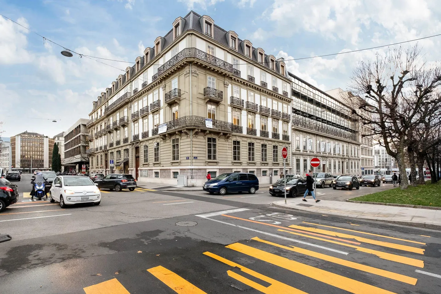 Magnificent 212 m2 offices in the city center - Photo 1 of 7