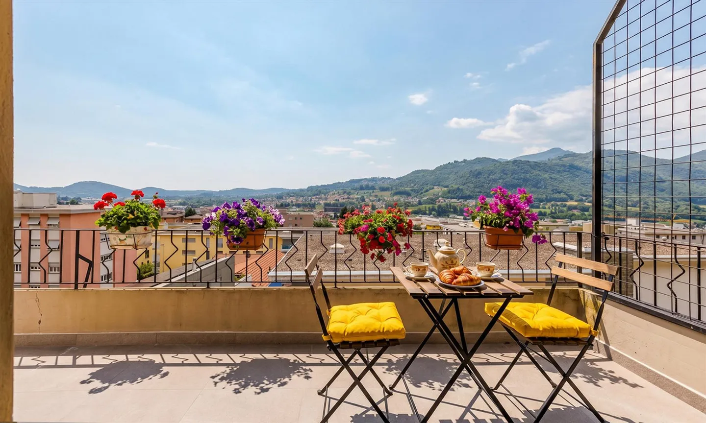 Appartamento spazioso a Mendrisio - Foto 2 di 9