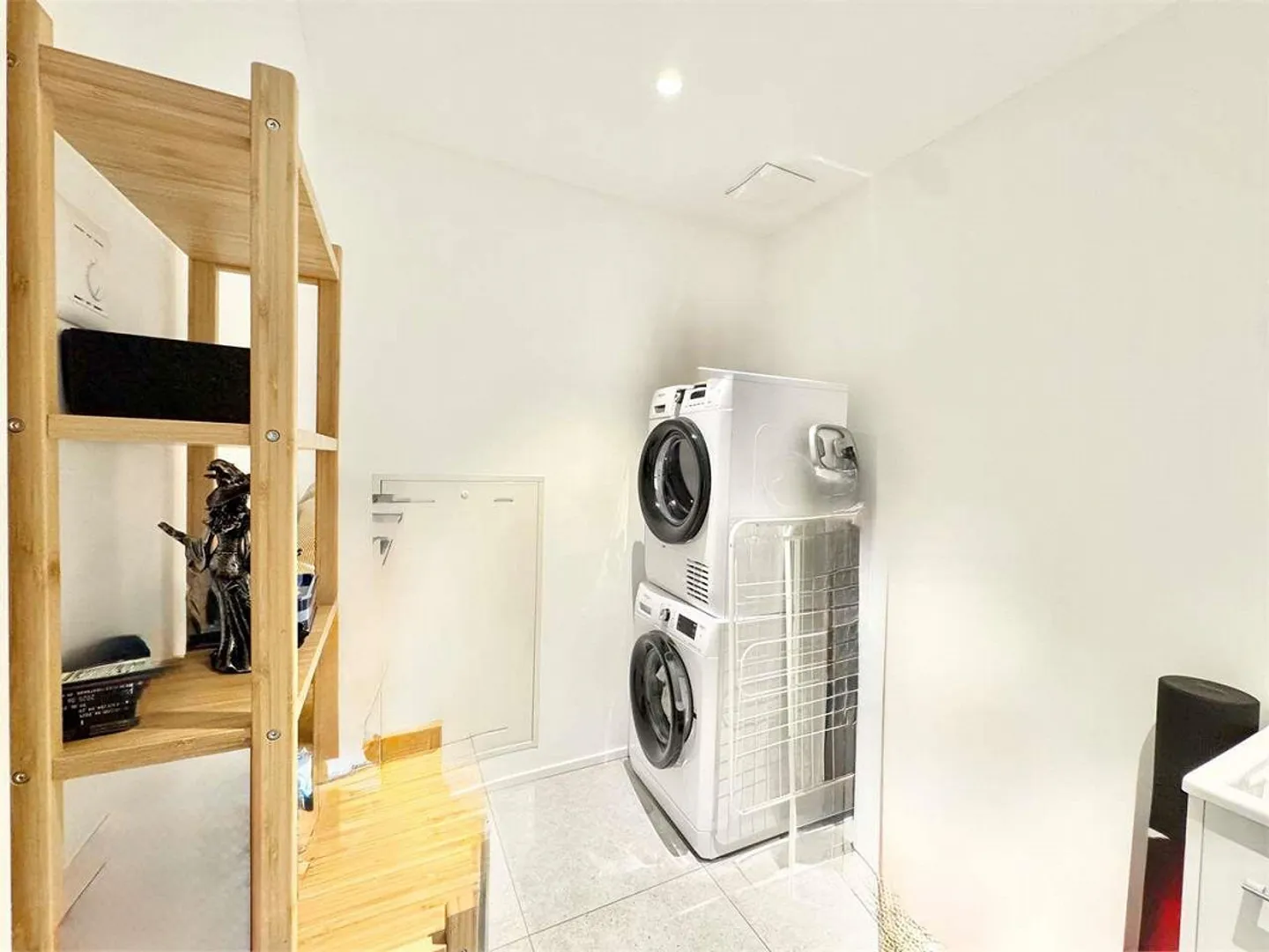 Apartment with 2.5 rooms in new building B - Photo 5 of 6