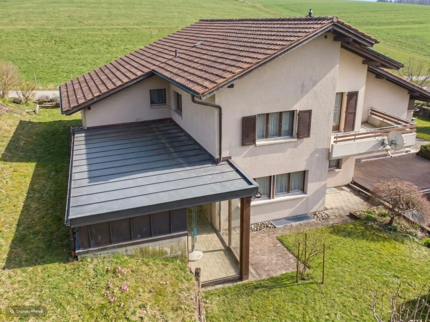 6.5-room single-family house with double garage and large forecourt in an unobstructed location in Maugwil/Bronschhofen - Photo 1 of 27