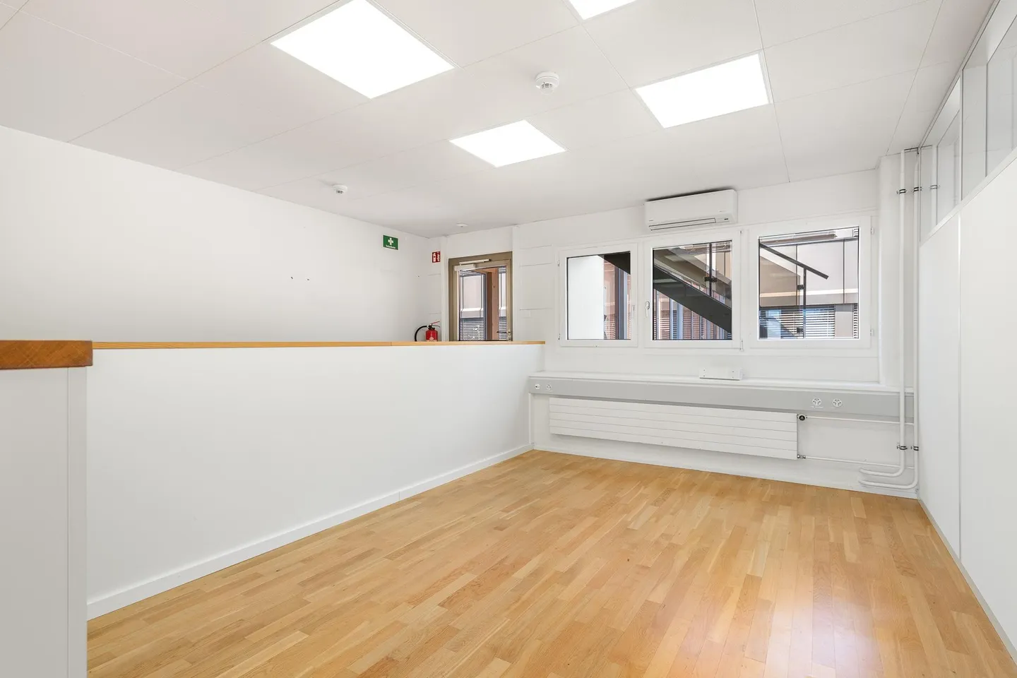 Spazio ufficio in affitto - Foto 6 di 10