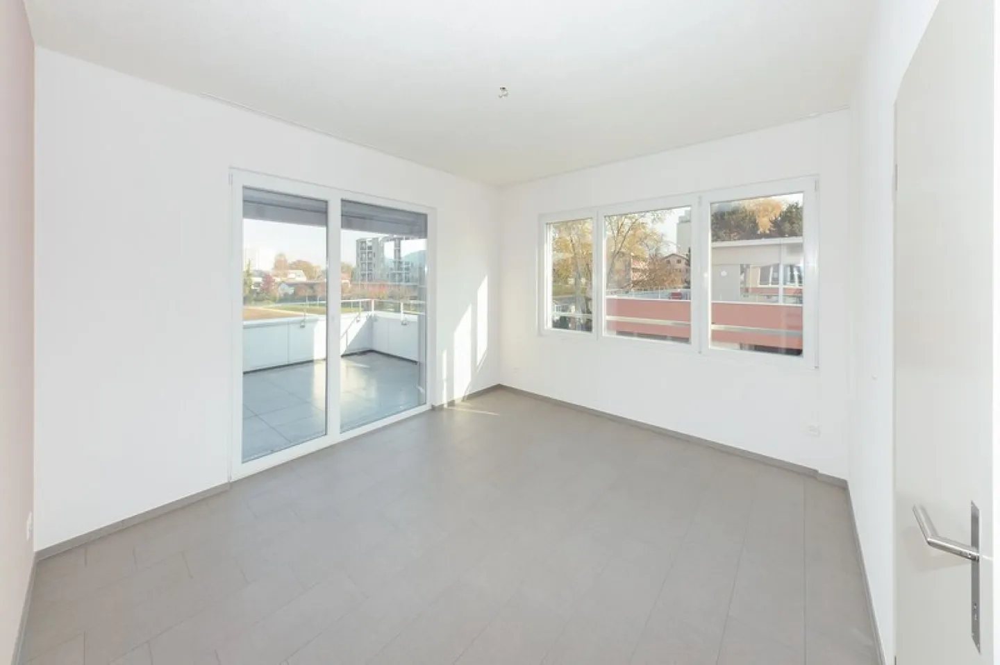 Sensational 3.5-Room Apartment - Attic - Photo 3 of 10