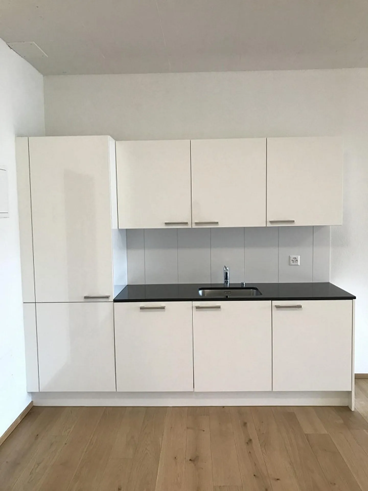 Commercial space in Regensdorf central & easily accessible - Photo 5 of 6