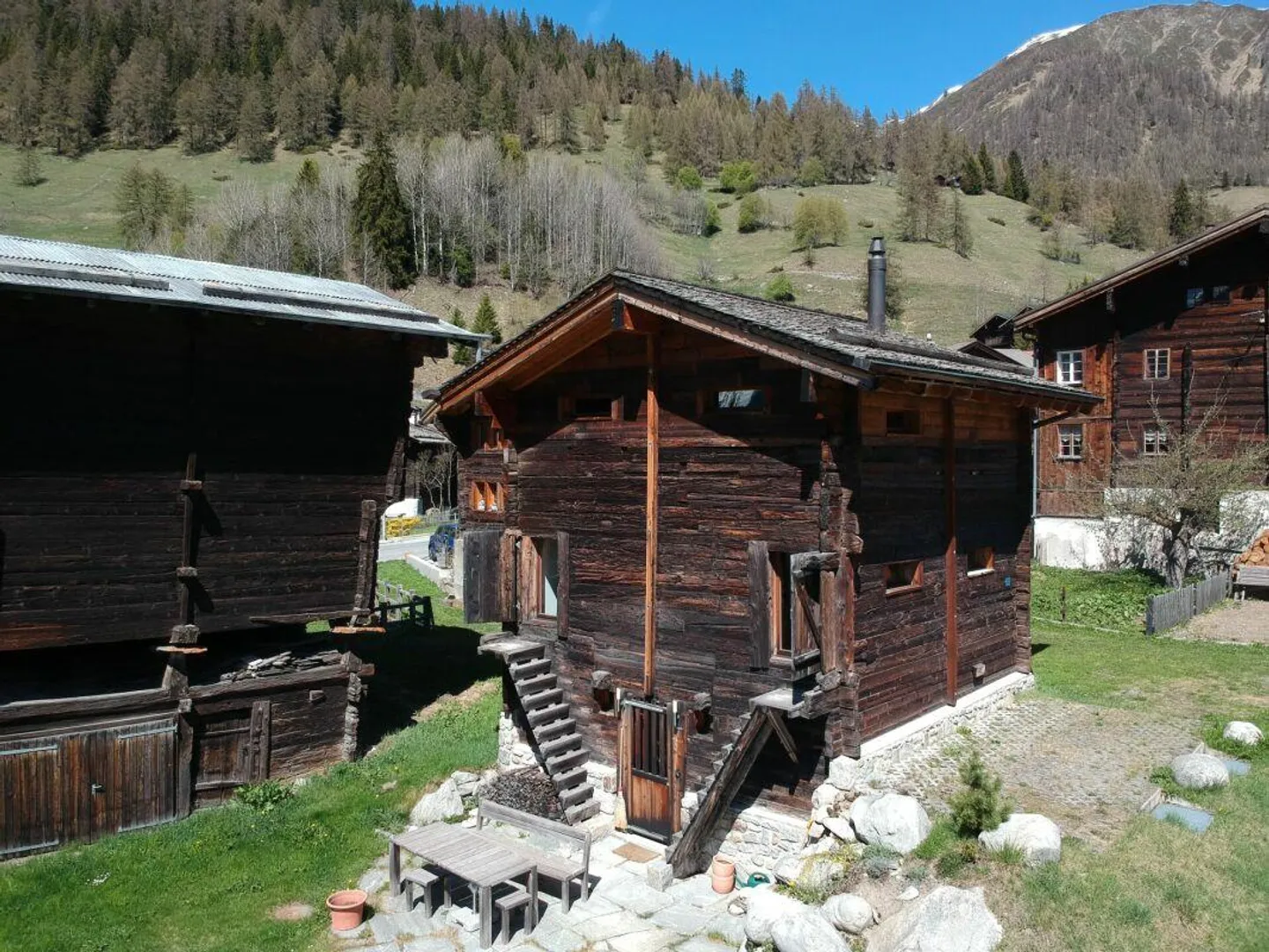 4 Camere - Stalla in una Posizione Ottima con Spazio Esterno - Foto 1 di 14