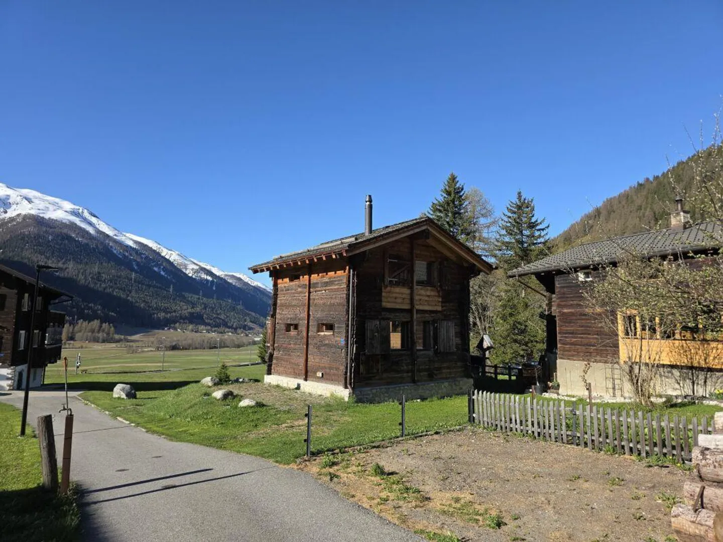 4 Camere - Stalla in una Posizione Ottima con Spazio Esterno - Foto 2 di 14