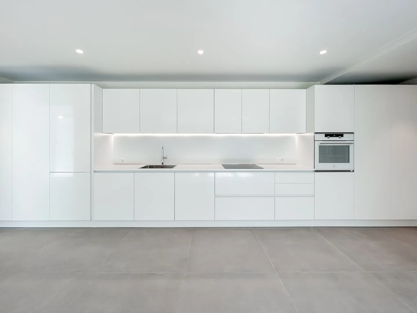 Moderne 2,5 Zimmer mit Garten in Dino - Foto 4 von 9