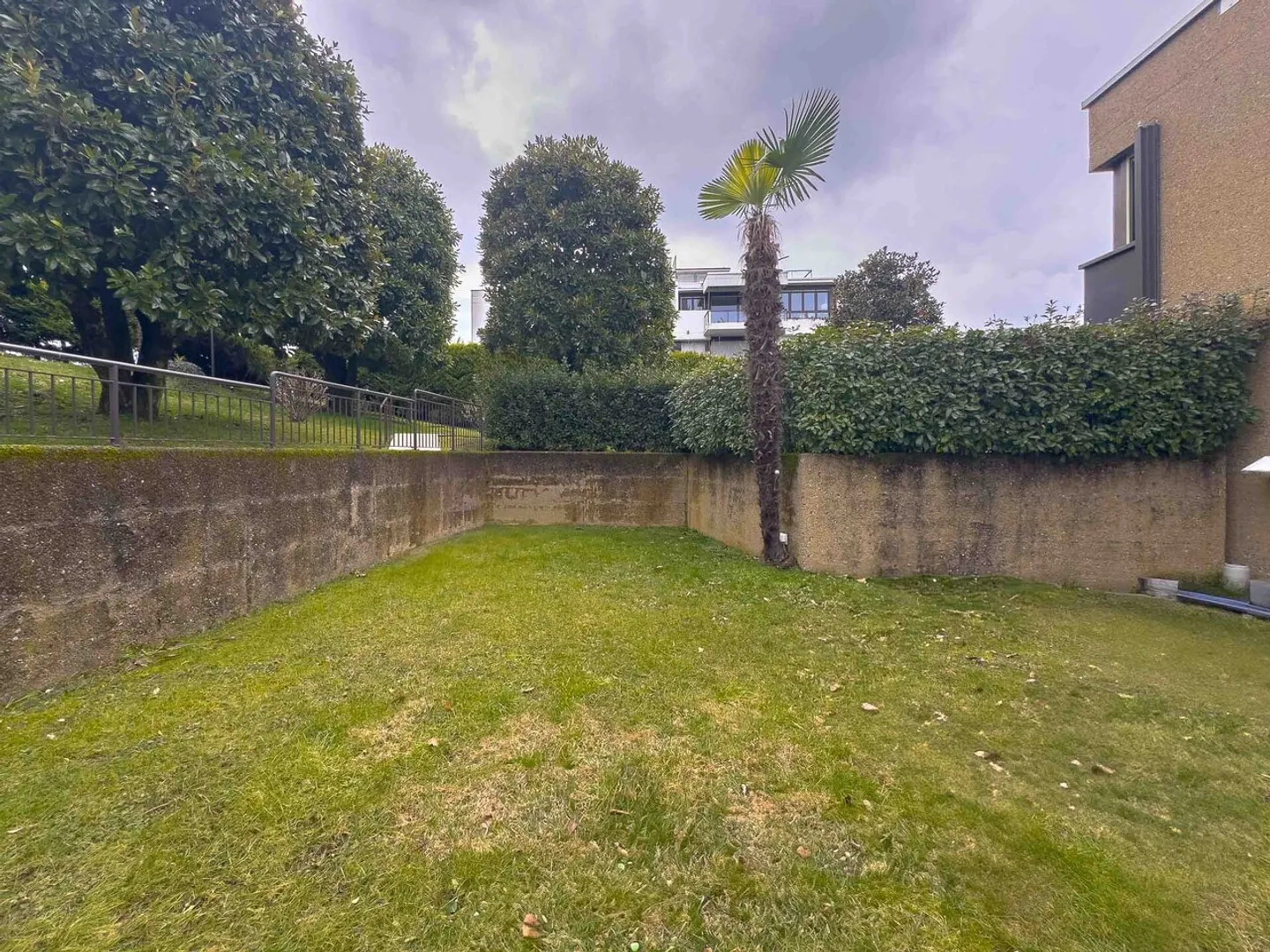 Duplex avec jardin privé à Collina d'Oro - Photo 7 sur 9