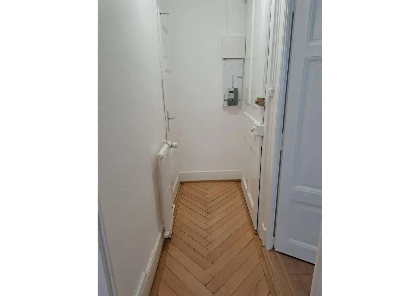 Appartement Charmant au Parc la Grange - Photo 3 sur 6