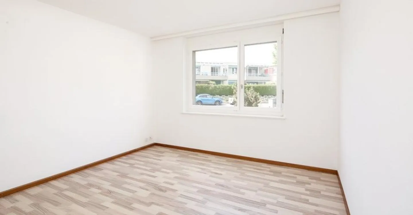Geräumige Wohnung mit viel Platz und Licht - Foto 6 von 8