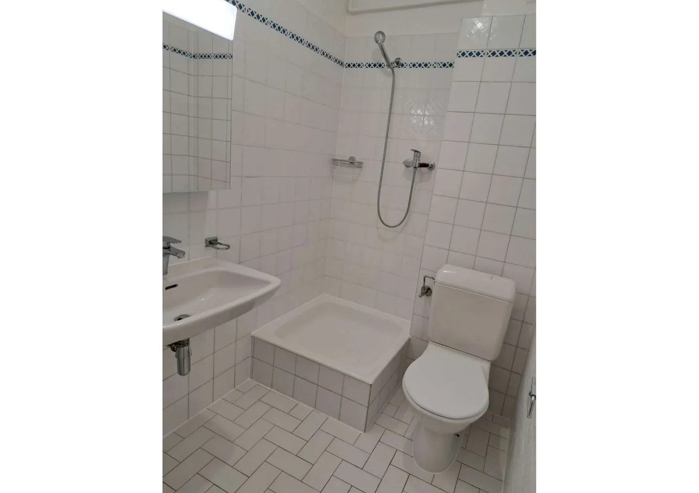 Appartement Charmant au Parc la Grange - Photo 4 sur 6