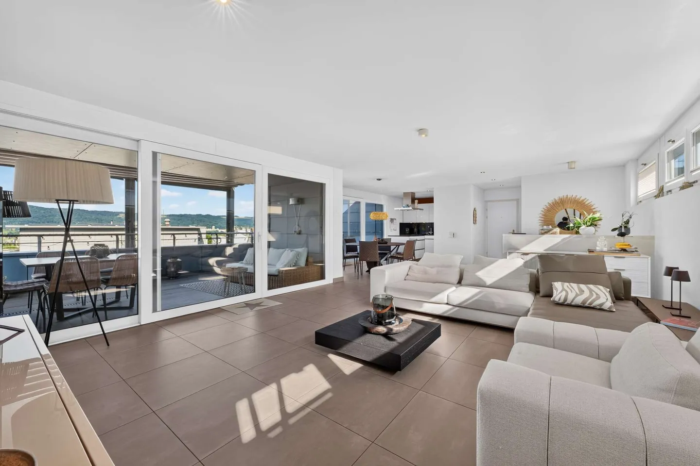 Luxuriöse Maisonette mit Terrassen - Foto 8 von 13