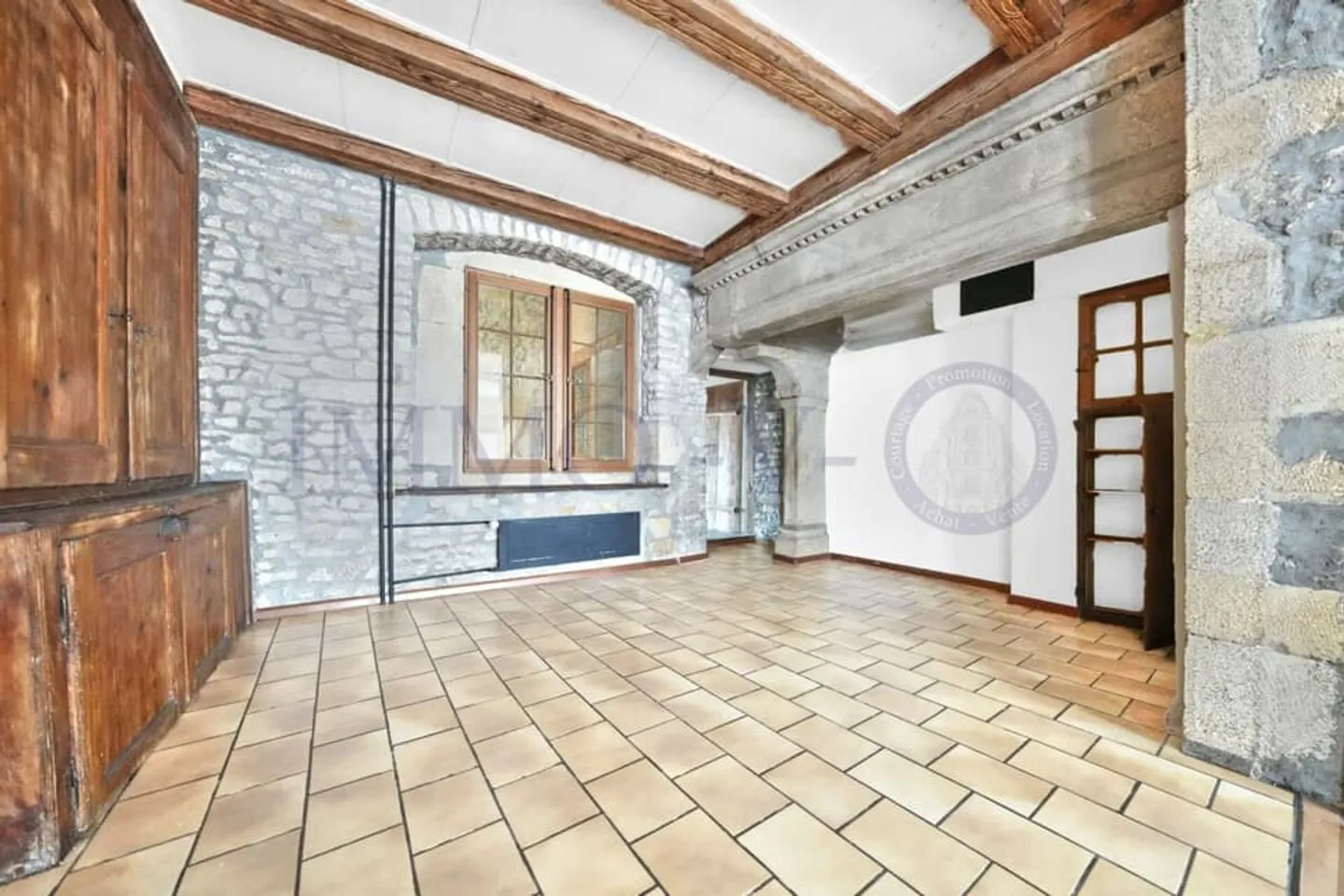 EXCLUSIVE AVEC CACHET - MAISON DE BOURG COMPRENANT DEUX LOGEMENTS - Photo 6 sur 13