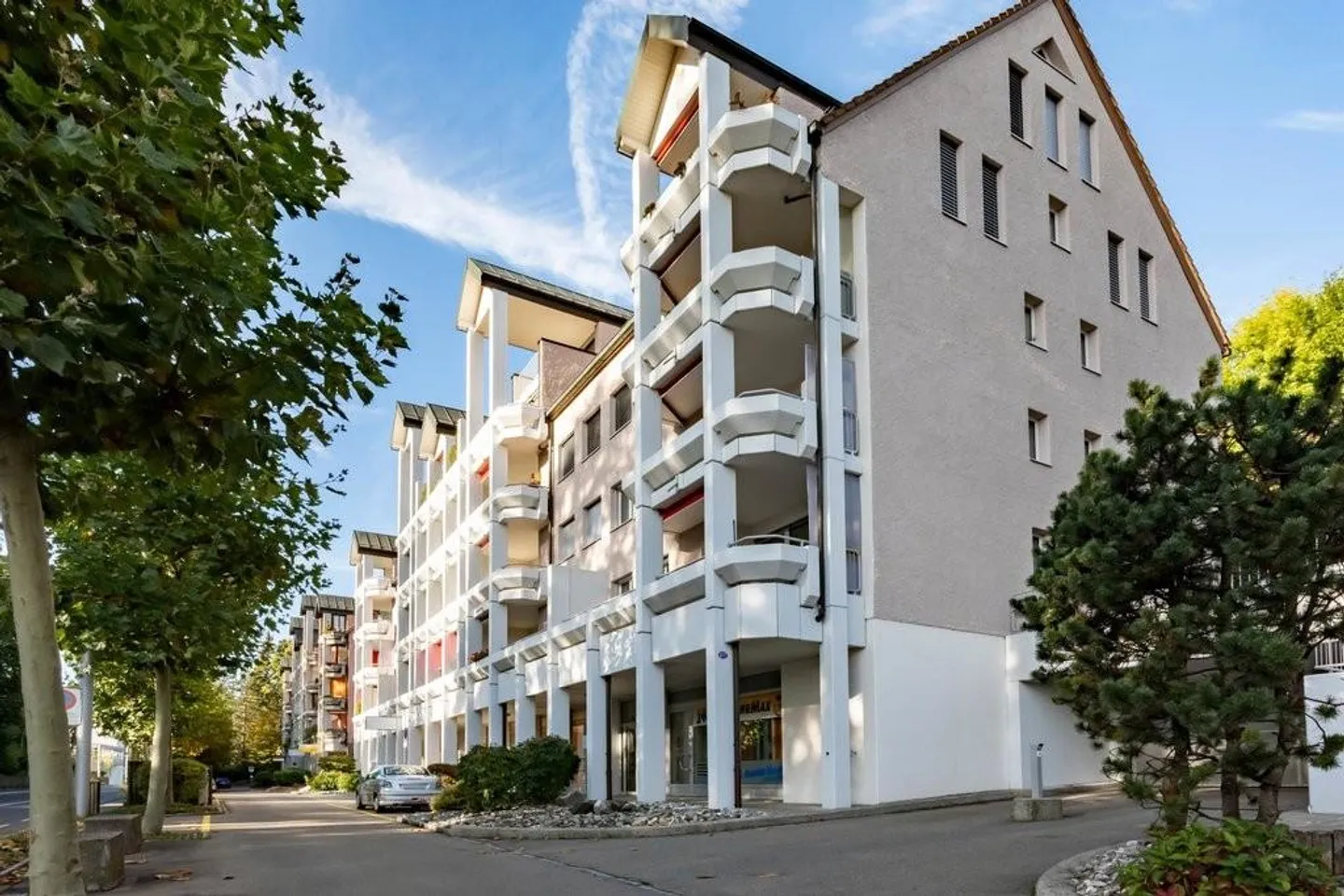 Comfort contemporaneo in una posizione centrale - Foto 1 di 5