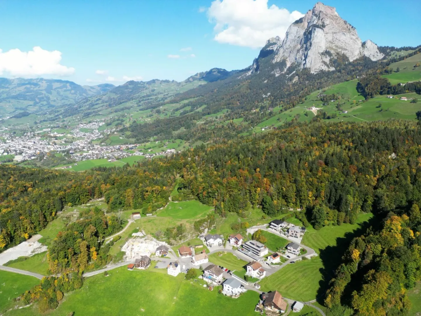 Terrain à bâtir en pleine nature, en pente avec vue - Photo 6 sur 6