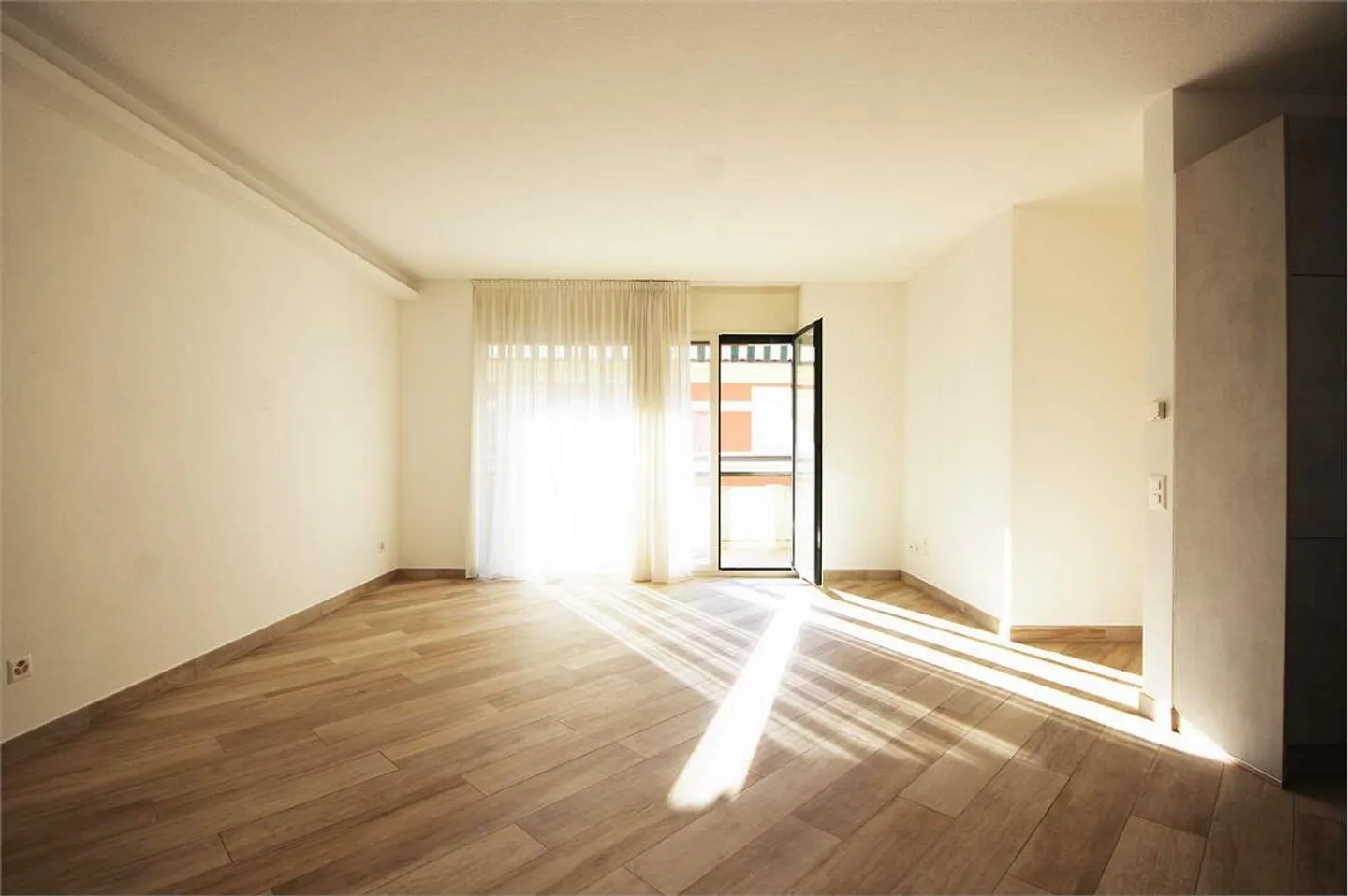 Lugano: renovated 3.5-room apartment with terrace - Photo 3 of 12
