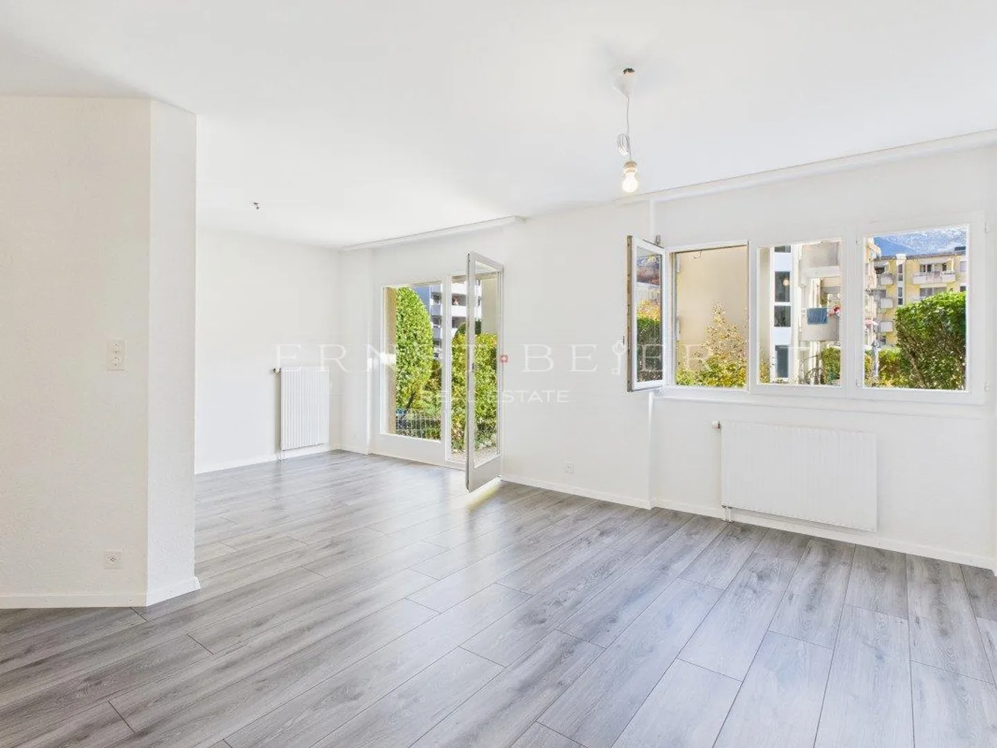 Opportunità: studio con terrazza/giardino - Foto 1 di 7