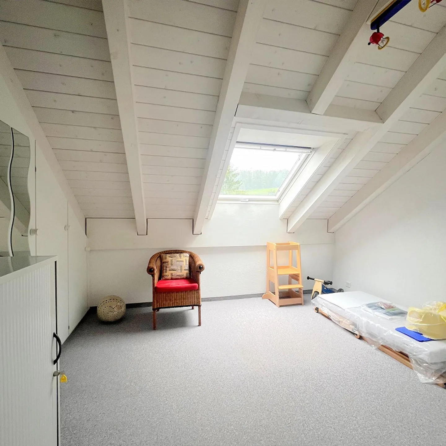 Appartement en duplex spacieux avec terrasse et jardin ! - Photo 7 sur 10