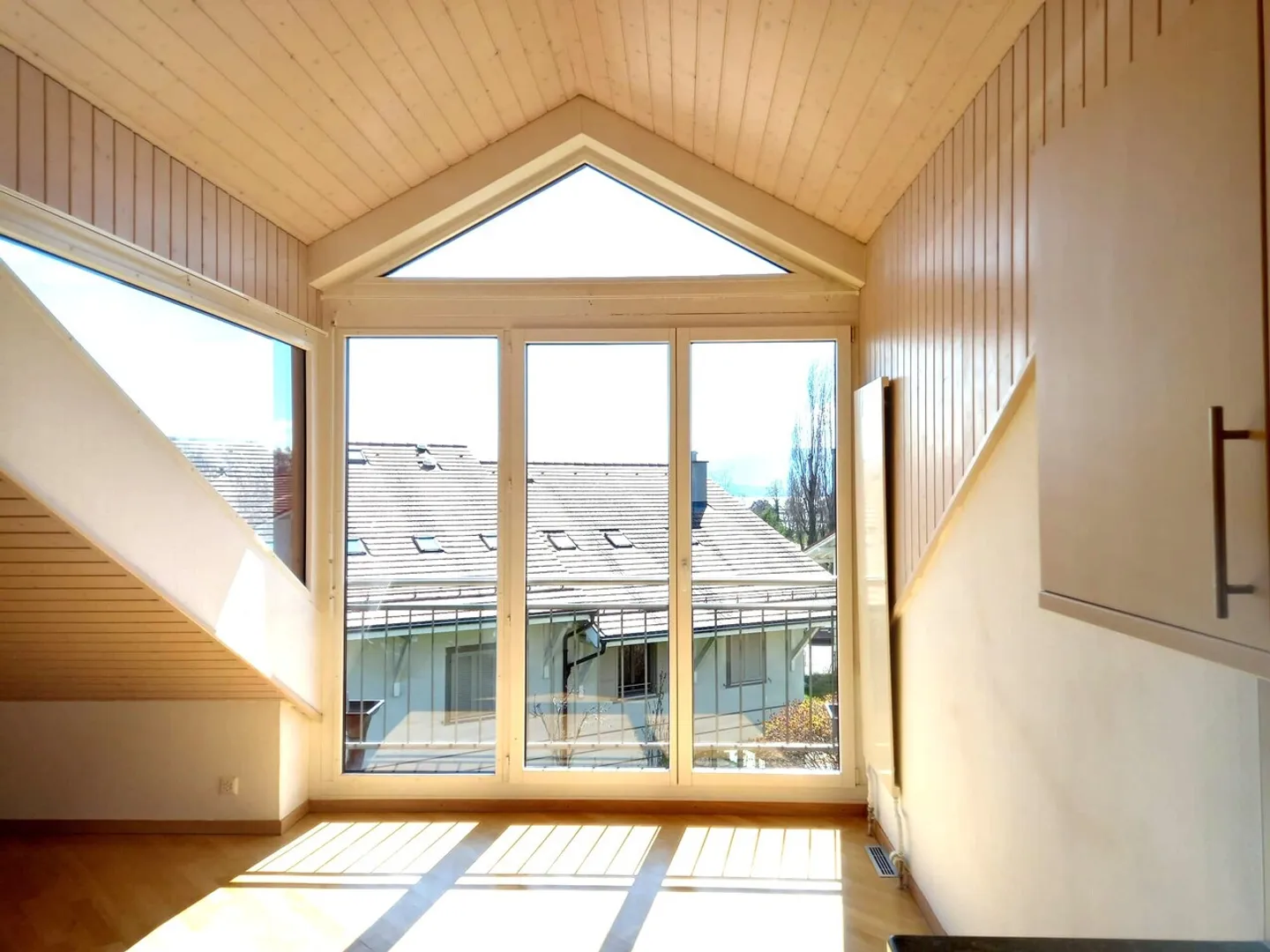 Superbo appartamento di 6 stanze all'ultimo piano - Foto 1 di 14