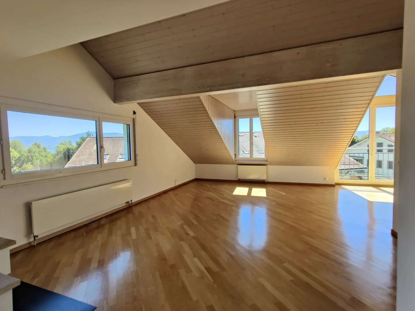 Superbo appartamento di 6 stanze all'ultimo piano - Foto 8 di 14