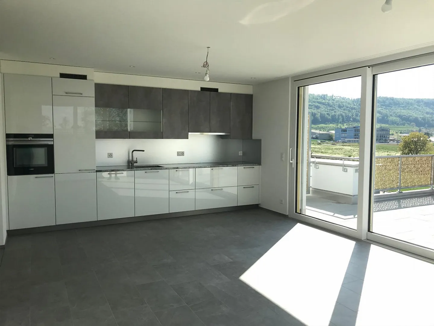 Appartamento Attico, Grande Terrazza, Stanza Hobby Inclusa - Foto 2 di 13
