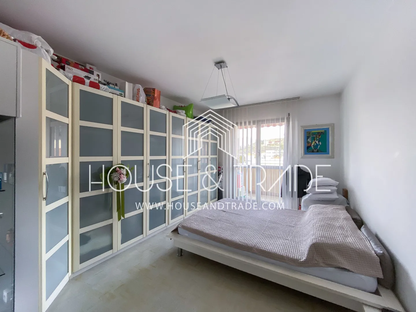 2.5 rooms with large living room and terrace - Photo 5 of 7