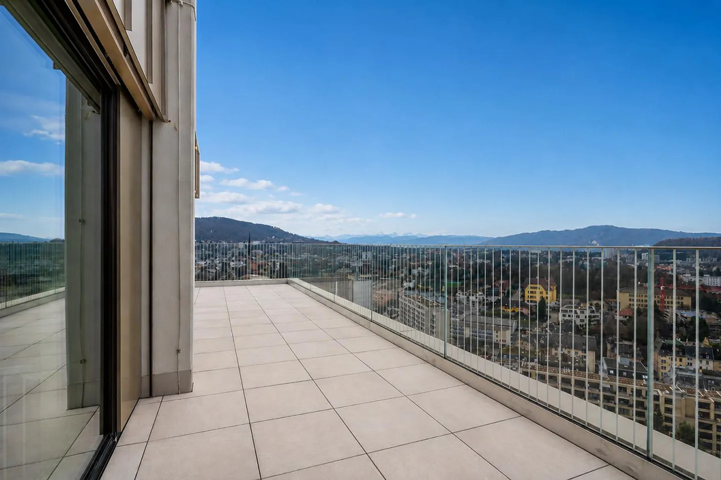 Oasi Penthouse Urbana con Servizi Alberghieri - Stile di Vita al Massimo Livello - Foto 9 di 11