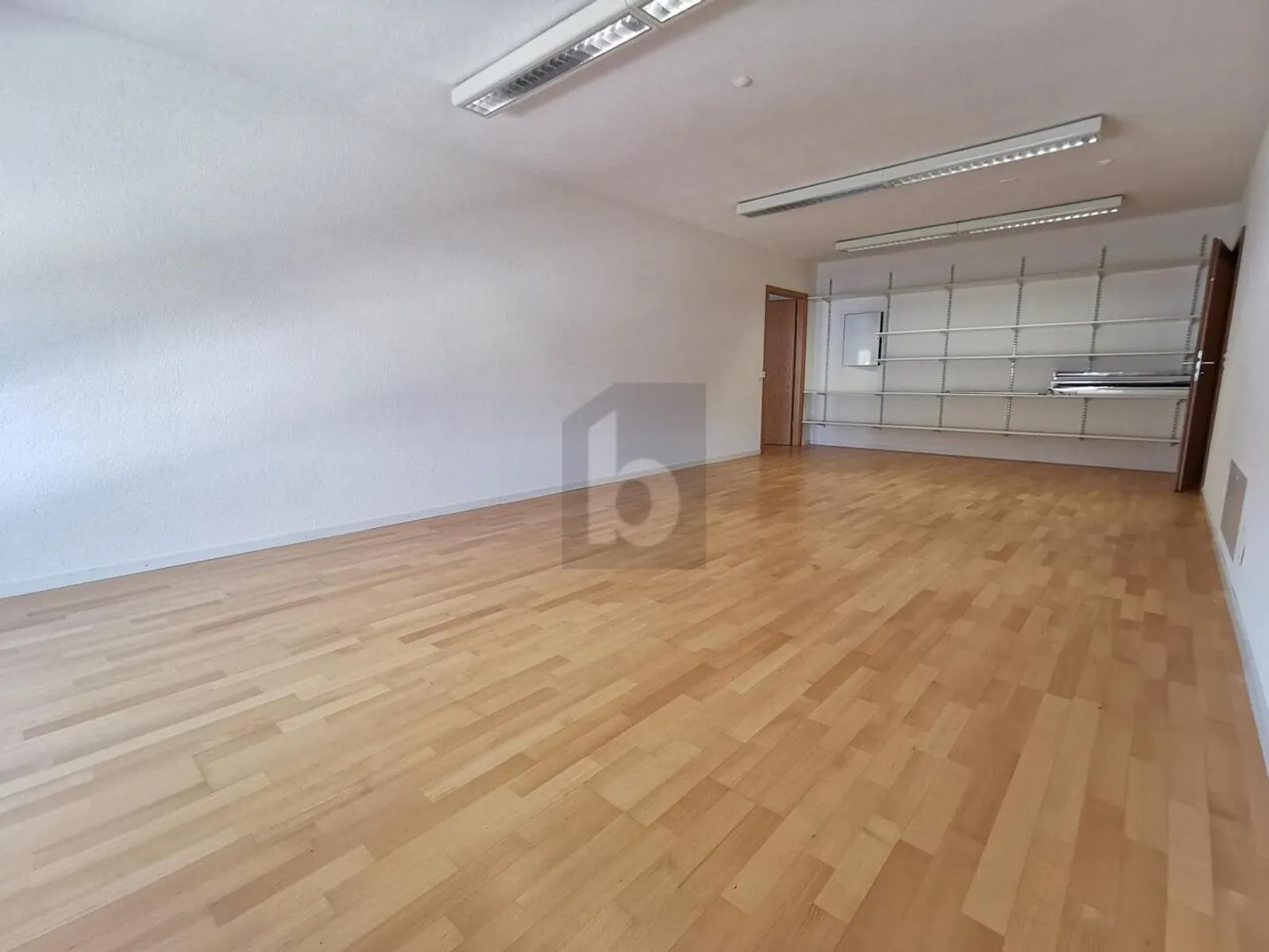 Helle und grosszügige Bürofläche - Foto 1 von 5