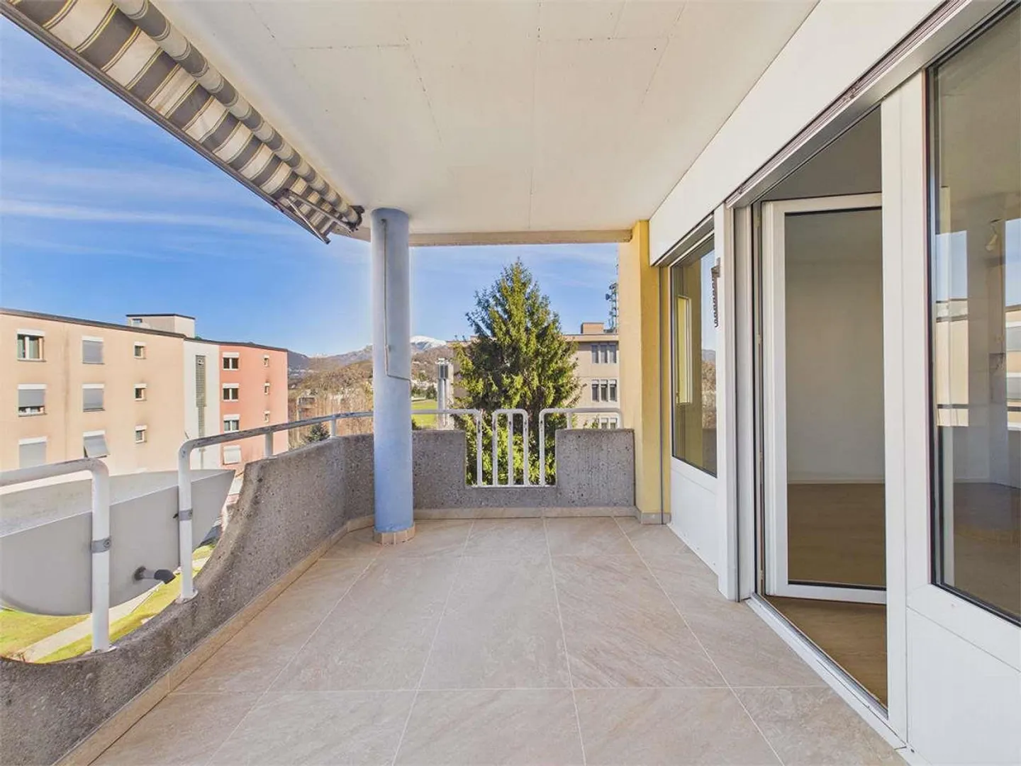 Studio spacieux entièrement rénové - Photo 10 sur 10