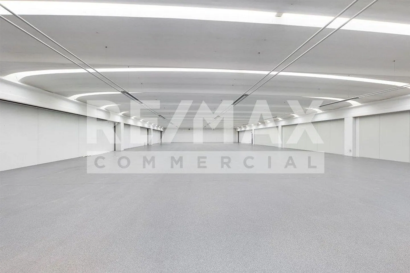 Zu vermieten ist ein Teil einer 600 m² großen Gewerbefläche im zweiten Stock in Cadenazzo - Foto 3 von 13