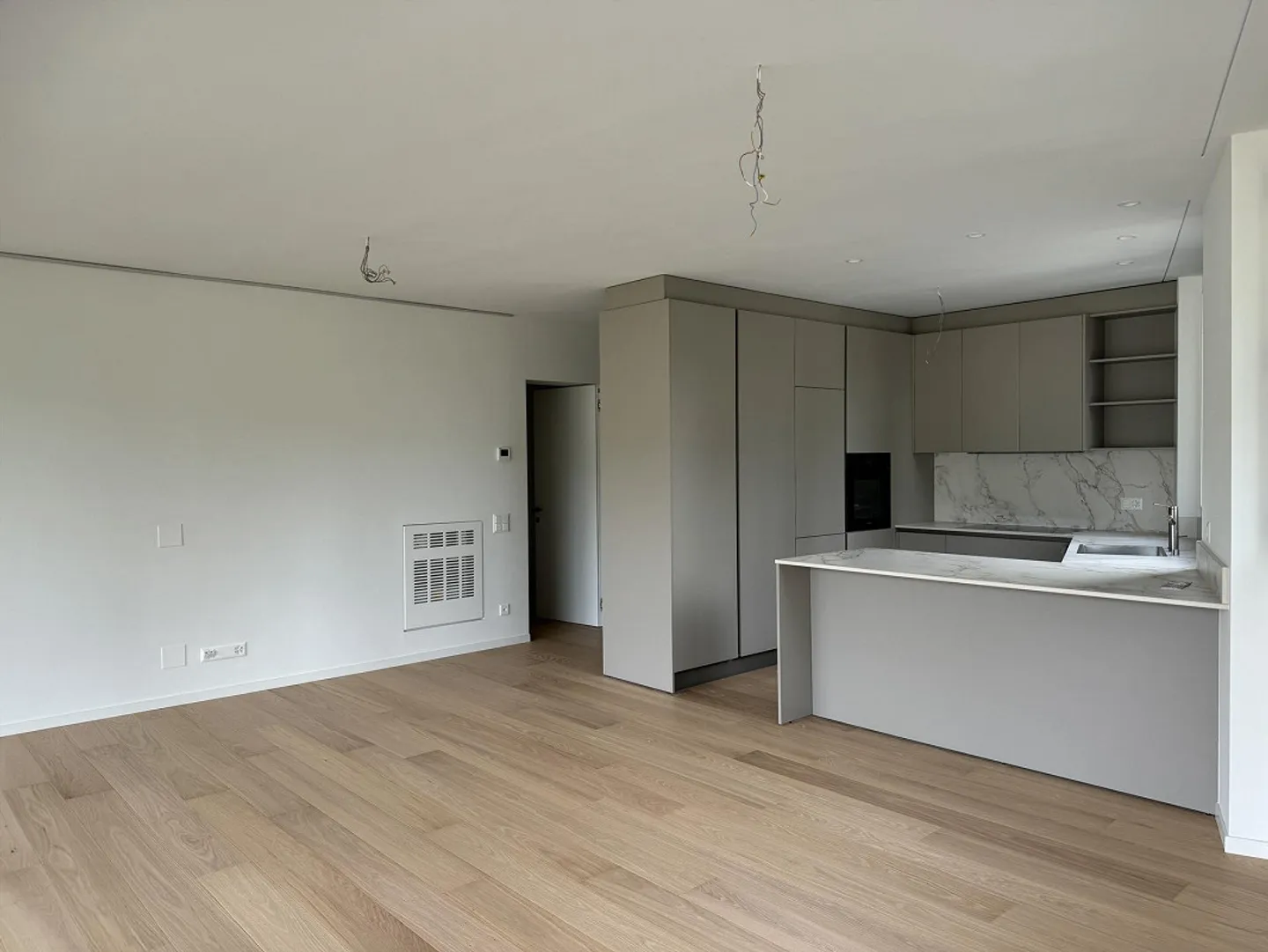 New 3.5-room apartment with lake view in Collina d'Oro - Photo 3 of 9