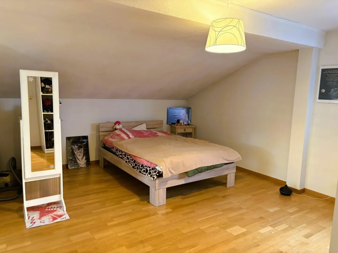 Well-maintained 4-room attic apartment - Photo 5 of 10