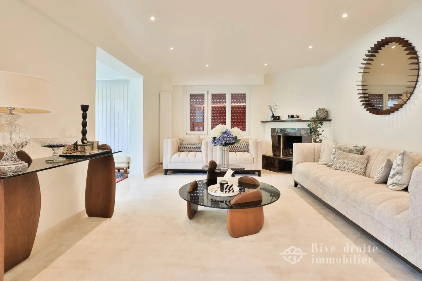 Villa with 12 rooms - Photo 6 of 17