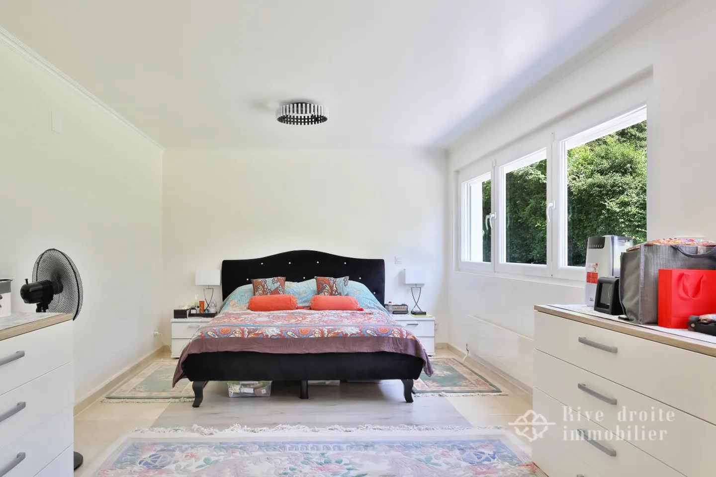 Villa with 12 rooms - Photo 14 of 17