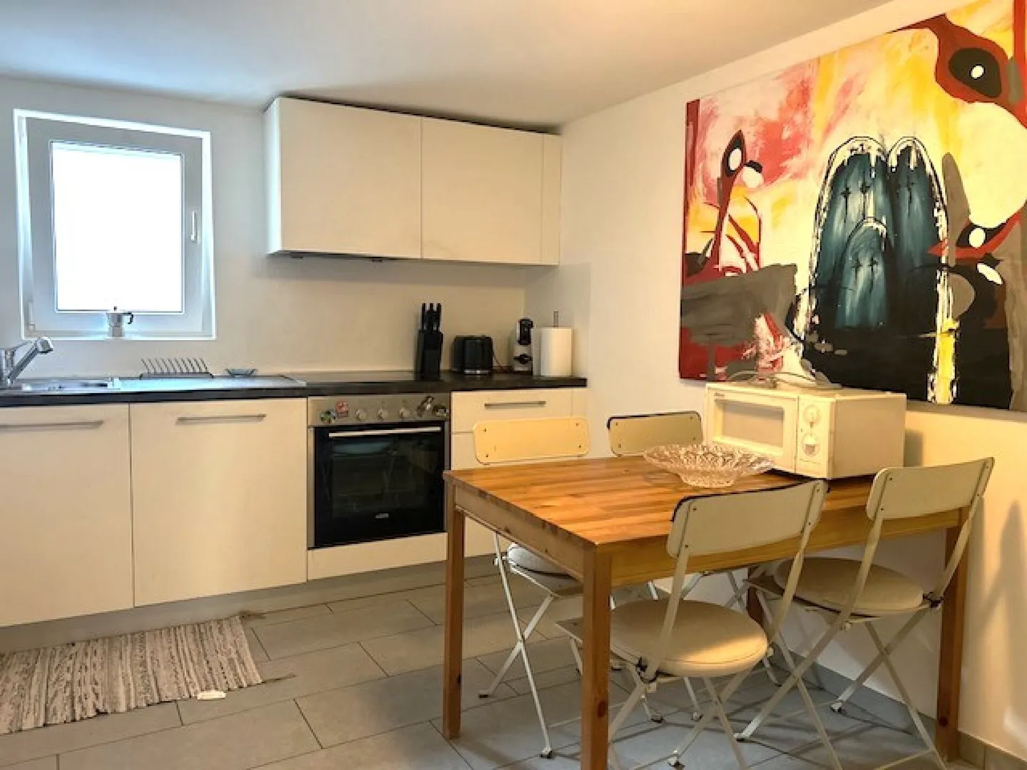 APPARTEMENT CARACTÉRISTIQUE DE 3 PIÈCES AVEC CHEMINÉE - Photo 1 sur 9