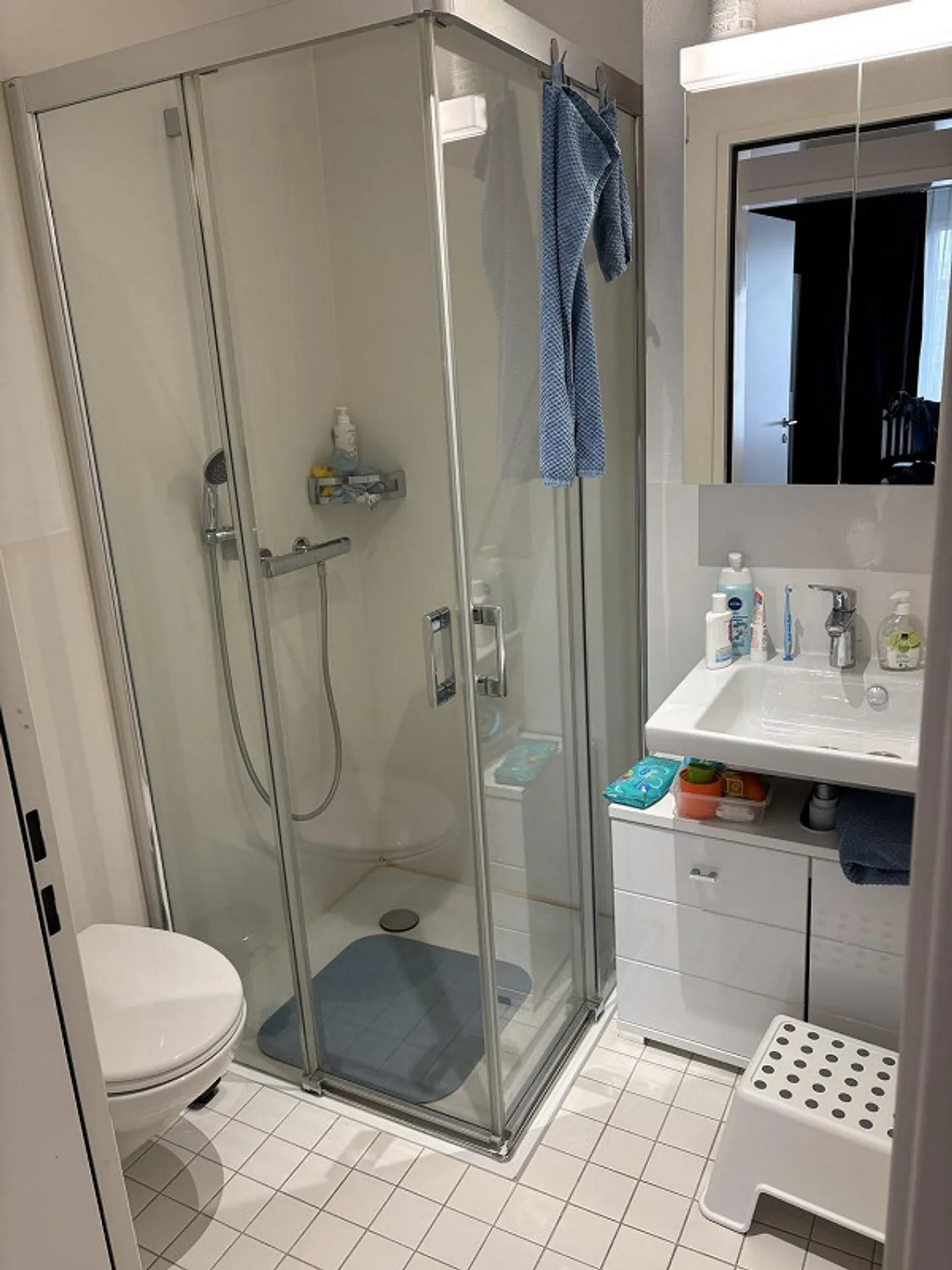 Moderne 4.5 Zimmerwohnung - Foto 9 von 12