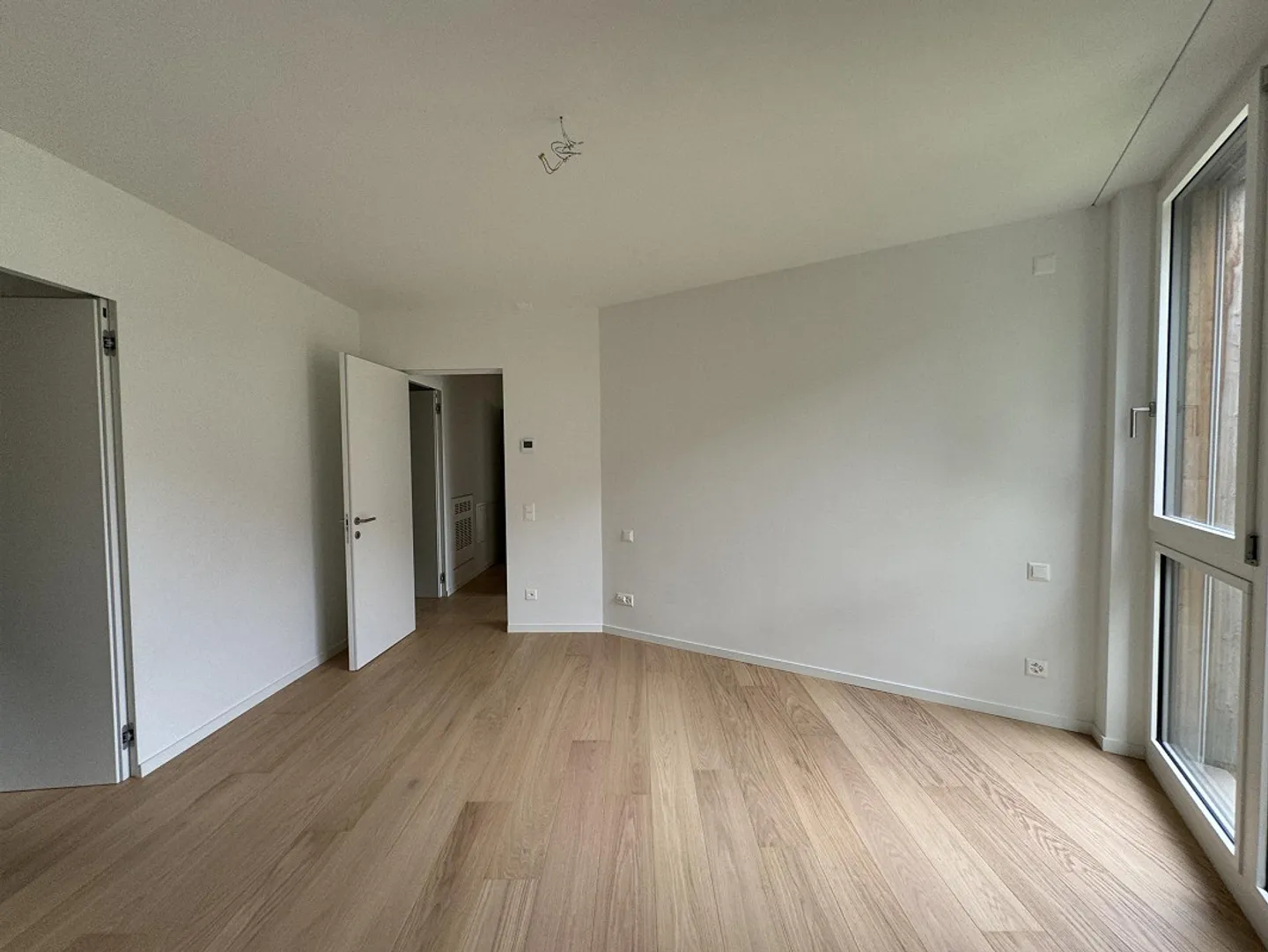 New 3.5-room apartment with lake view in Collina d'Oro - Photo 8 of 9