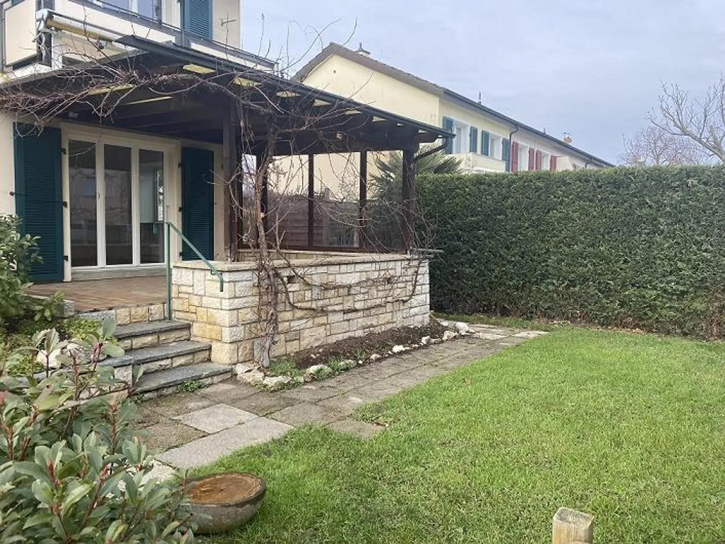 Bella casa a schiera d'angolo - Foto 2 di 17