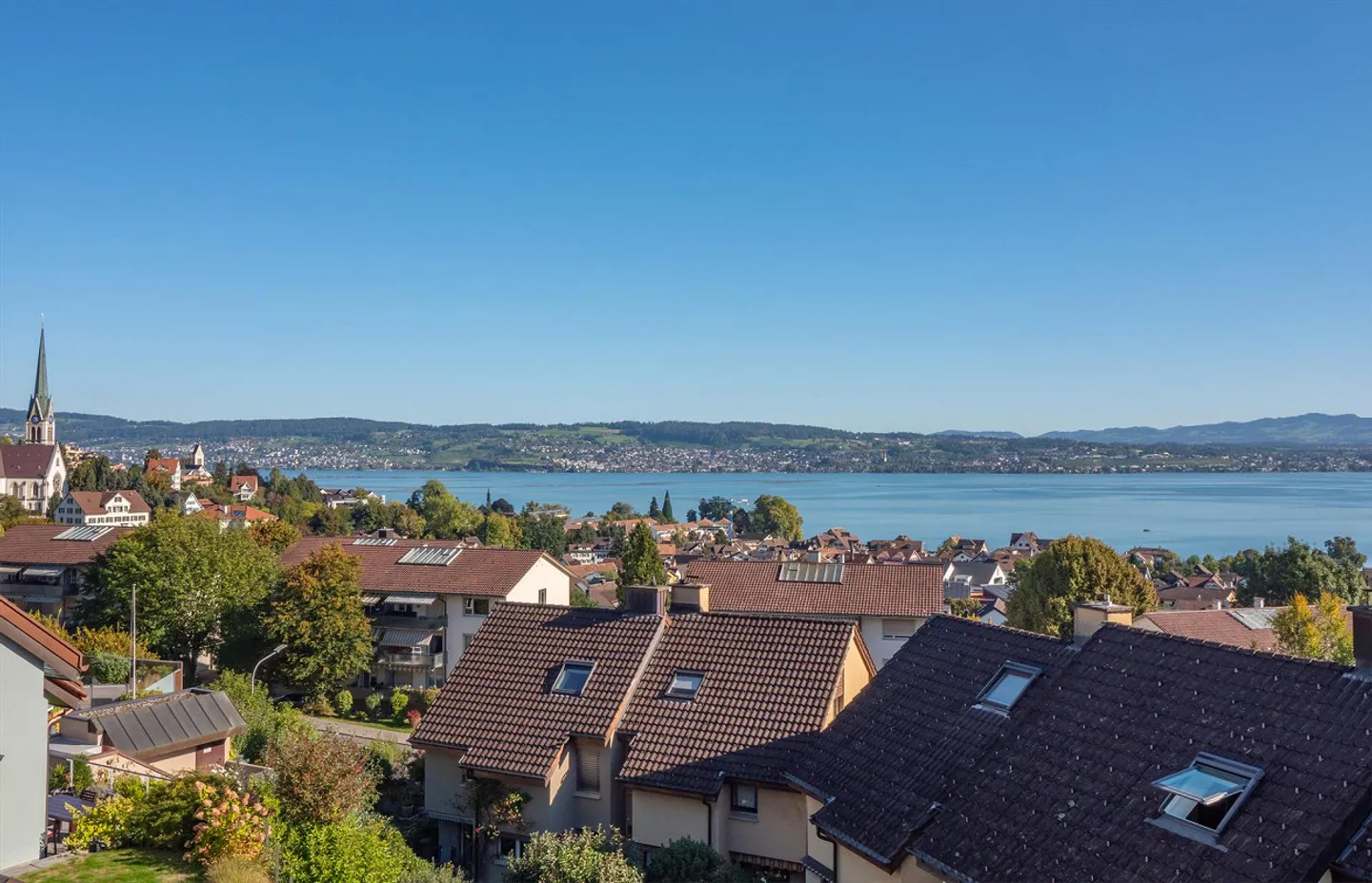 Vista sul lago da sogno, tanto spazio e una posizione fantastica - Foto 3 di 17