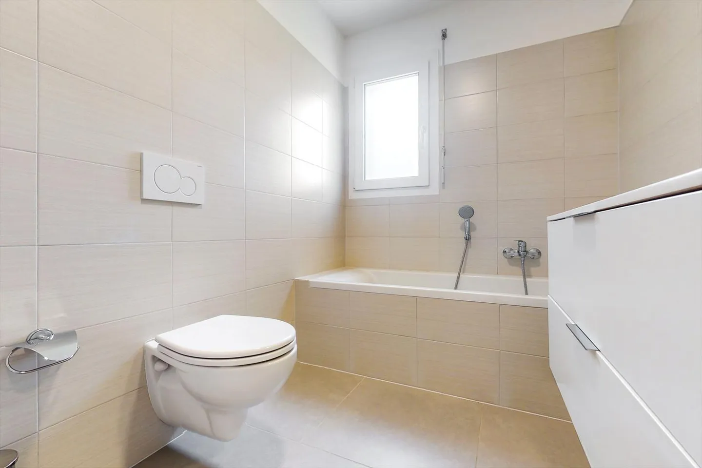 Apartment for rent - Photo 8 of 10