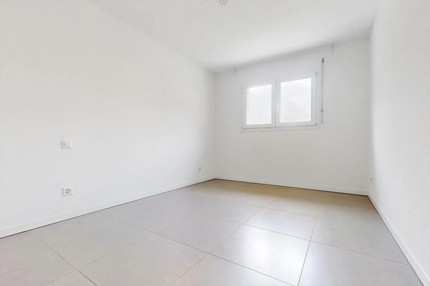 Apartment for rent - Photo 9 of 10