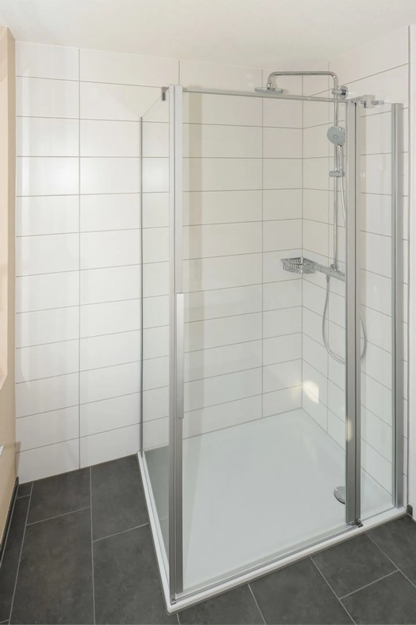 Top modern 3 1/2-room apartment on the ground floor - Photo 8 of 12