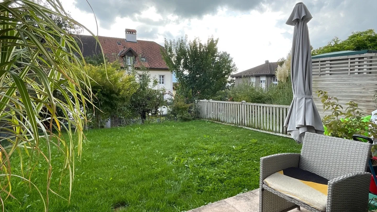Maison contiguë 4.5 pièces - Photo 4 sur 13