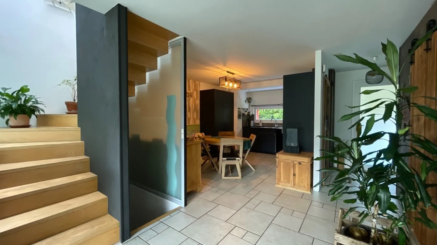 Maison contiguë 4.5 pièces - Photo 7 sur 13